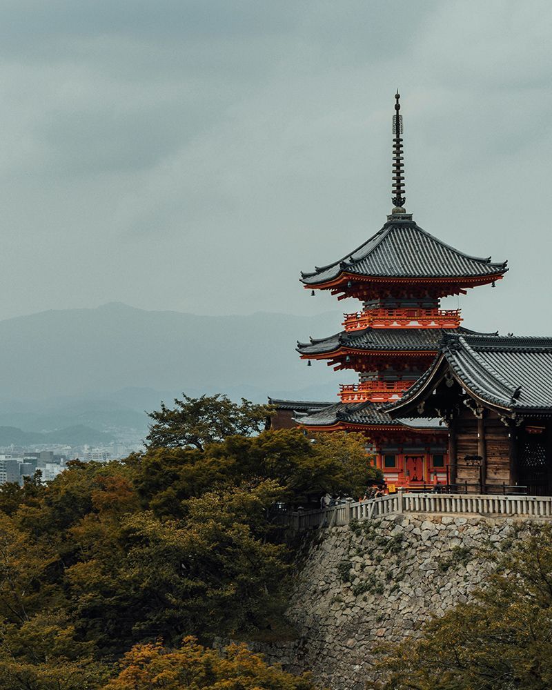 El Templo Kiyomizu-dera es uno de los lugares que debes visitar en Japón