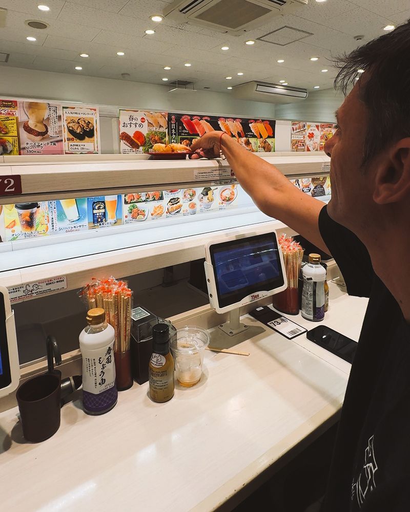 Mejor ruta por Japón: Restaurante Uobei Shibuya